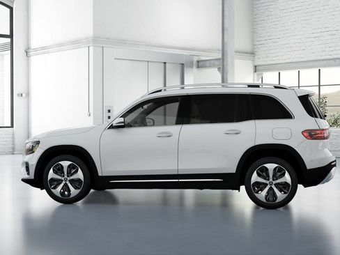 New 2026 Mercedes-Benz GLB 250 image 28