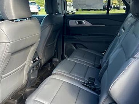 New 2026 Ford Explorer Active w/ Active Comfort Package image 26
