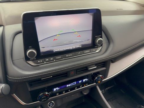 Used 2023 Nissan Rogue SV FWD image 24