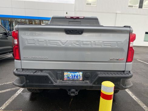 Used 2024 Chevrolet Silverado 1500 ZR2 w/ Technology Package image 11