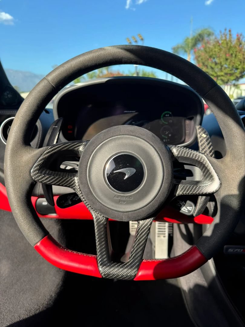 Used 2019 McLaren 570S Spider RWD image 27