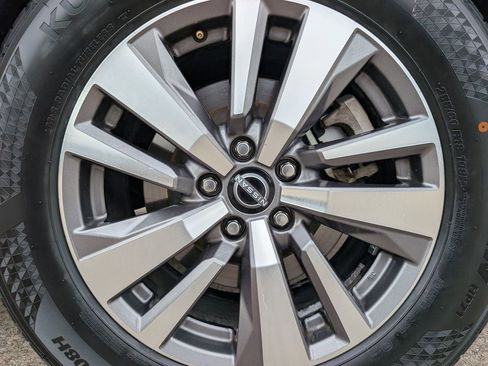 Used 2023 Nissan Pathfinder SL w/ Black Appearance Package FWD image 7