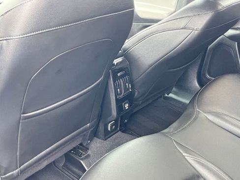 Used 2025 Jeep Compass Limited image 24