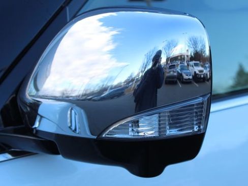 Used 2019 INFINITI QX80 Luxe w/ Proactive Package image 12