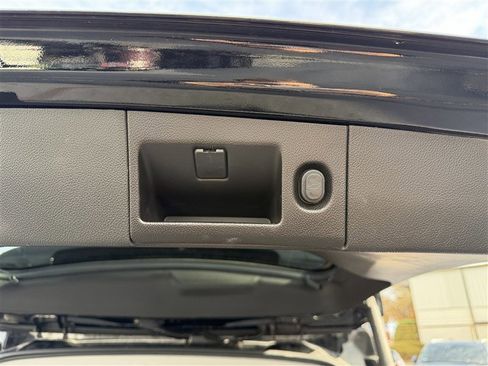 Used 2015 Cadillac Escalade ESV 4WD image 34