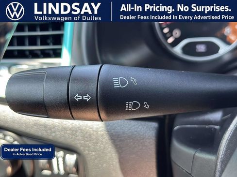Used 2018 Jeep Renegade Latitude w/ Cold Weather Group AWD/4WD image 22