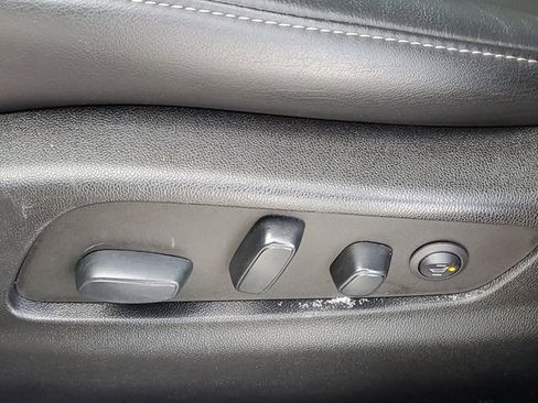 Certified 2022 Cadillac XT4 Premium Luxury w/ Safety Alert Package image 6