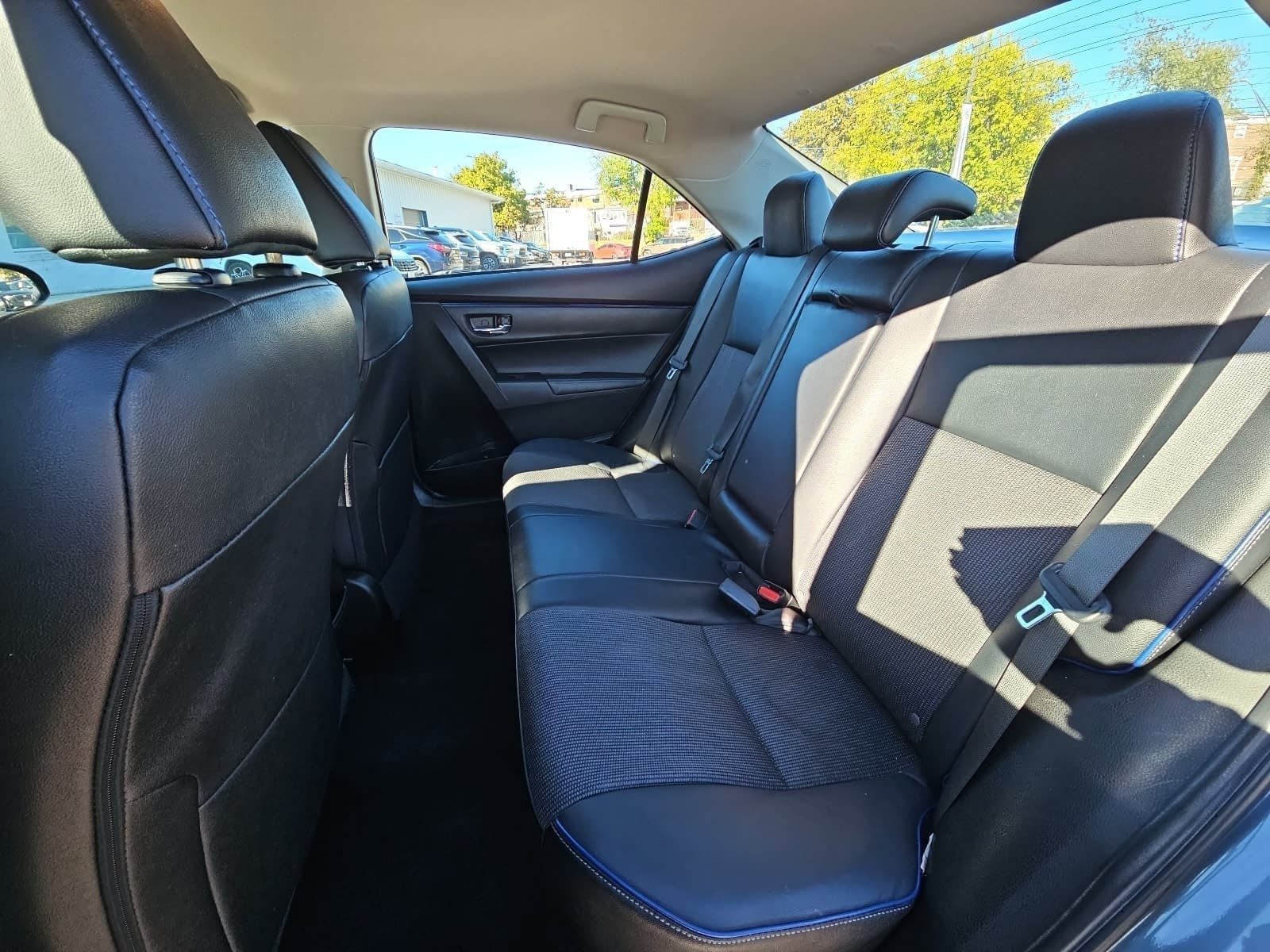 Used 2019 Toyota Corolla SE FWD image 13