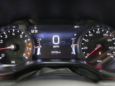 Used 2025 Jeep Compass Trailhawk image 17