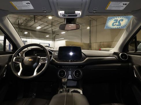 Certified 2025 Chevrolet Blazer LT image 28