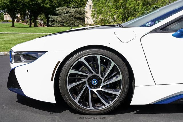 Used 2015 BMW i8 AWD/4WD image 4