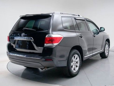 Used 2013 Toyota Highlander SE image 5