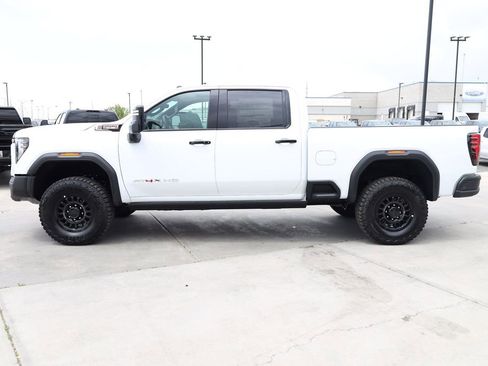 New 2026 GMC Sierra 2500 AT4X w/ AT4X AEV Edition AWD/4WD image 3