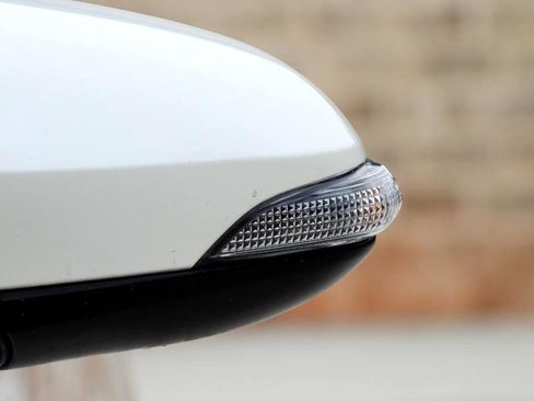 Used 2013 Toyota Avalon XLE image 30