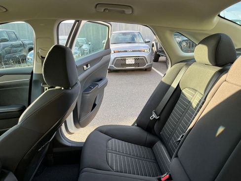 Used 2025 Kia K5 LXS image 39