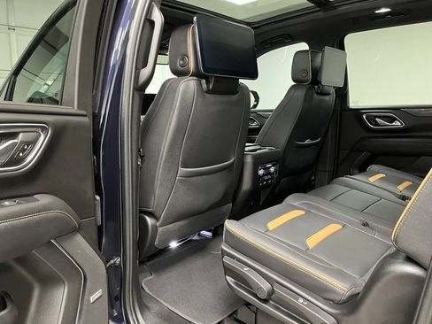 Used 2023 GMC Yukon XL AT4 AWD/4WD image 41