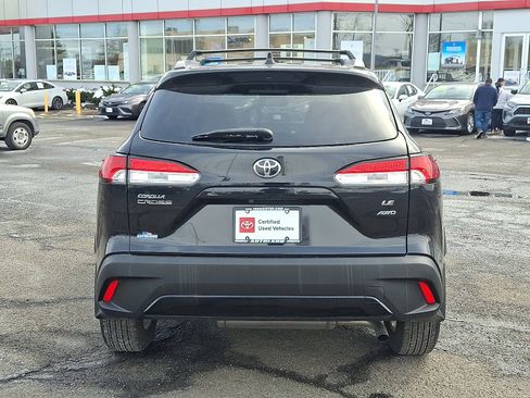 Certified 2023 Toyota Corolla Cross LE w/ Moonroof Package image 6