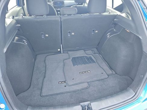 Used 2023 Nissan Kicks SR image 22