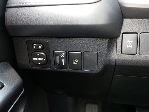 Used 2017 Toyota RAV4 LE w/ All Weather Liner Package AWD/4WD image 26