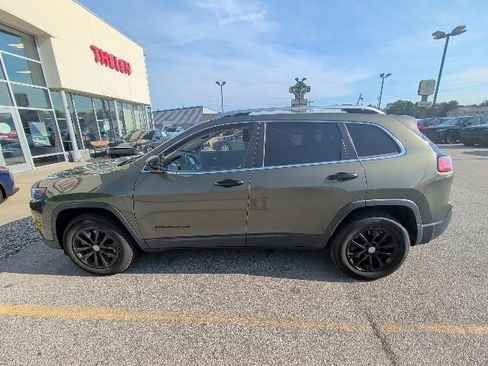 Used 2021 Jeep Cherokee Latitude Lux w/ Comfort/Convenience Group AWD/4WD image 1