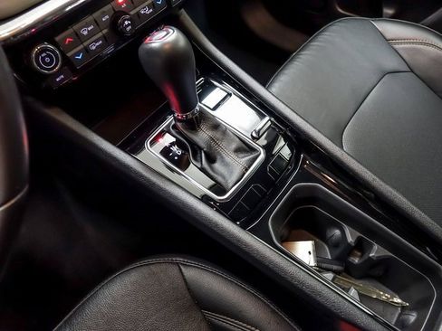 Used 2022 Jeep Compass Limited image 22