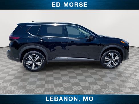 Used 2024 Nissan Rogue SL AWD/4WD image 9