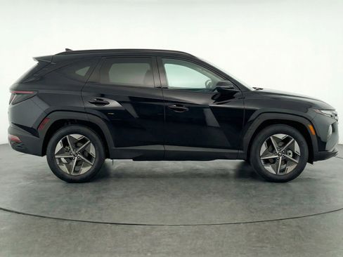 Used 2025 Hyundai Tucson SEL AWD/4WD image 11