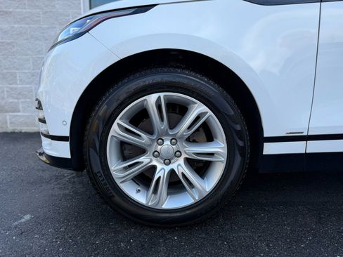 Used 2018 Land Rover Range Rover Velar R-Dynamic SE image 44