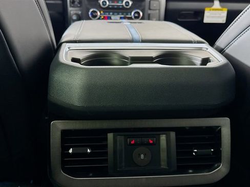 New 2026 Ford F250 Platinum image 32
