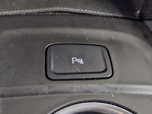 Used 2022 Chevrolet Equinox LT AWD/4WD image 22