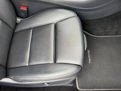 Used 2017 Mercedes-Benz GLA 250 4MATIC image 14