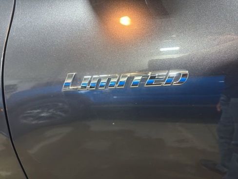 Used 2012 Toyota Highlander Limited w/ Tow Pkg AWD/4WD image 23