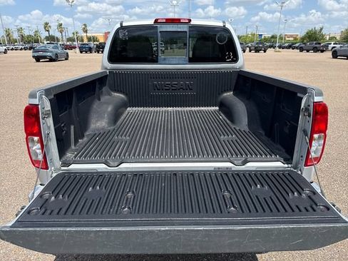 Used 2017 Nissan Frontier SV RWD image 14