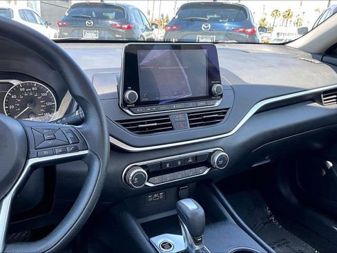 Used 2019 Nissan Altima 2.5 S FWD image 8