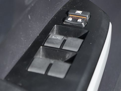 Used 2021 Toyota Tundra SR5 w/ TRD Off-Road Plus Package image 16