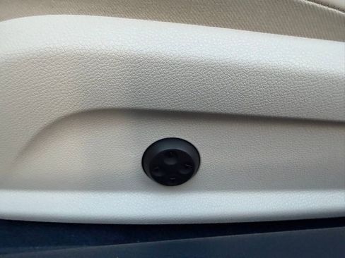 Used 2023 Mercedes-Benz E 450 Coupe image 21