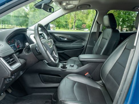 Used 2024 GMC Terrain SLT w/ Elevation Edition AWD/4WD image 12
