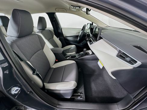 Used 2026 Toyota Corolla LE image 30