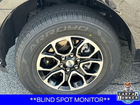 Used 2024 Ford Expedition Max XLT image 11