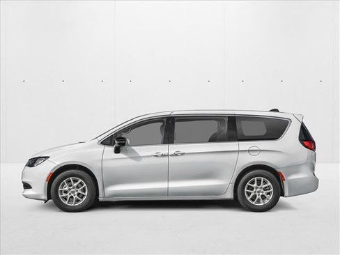 New 2026 Chrysler Voyager LX image 3