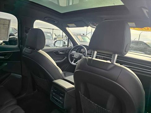 Used 2024 Audi Q7 2.0T Premium w/ Convenience Package image 15