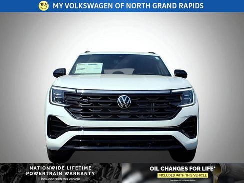 New 2026 Volkswagen Atlas Cross Sport SEL R-Line image 2