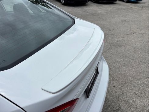 Used 2016 Ford Fiesta SE w/ Equipment Group 201A FWD image 14