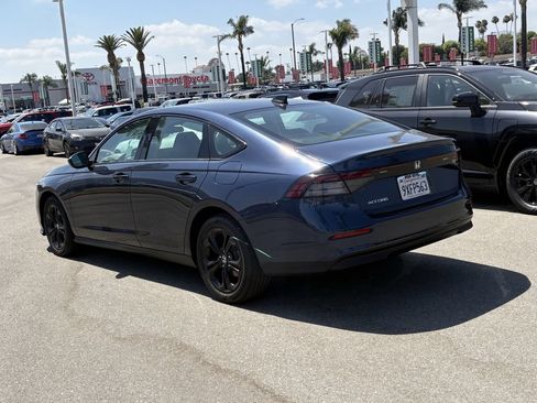 Used 2025 Honda Accord SE image 4