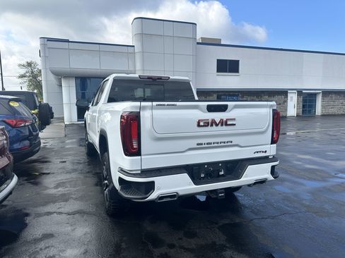 Used 2023 GMC Sierra 1500 AT4 w/ Technology Package AWD/4WD image 7