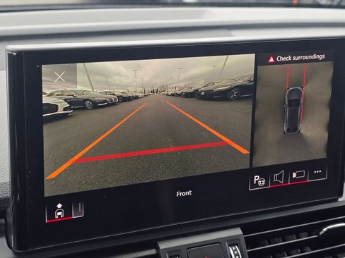 Used 2023 Audi SQ5 Prestige w/ Prestige Package image 46