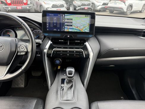 Used 2021 Toyota Venza Limited image 29