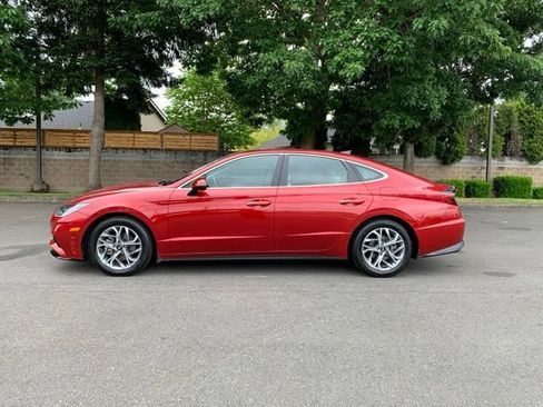 Certified 2023 Hyundai Sonata SEL w/ Convenience Package FWD image 2