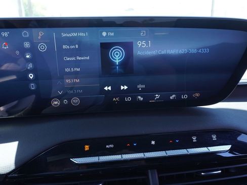 Certified 2026 Buick Enclave Sport Touring AWD/4WD image 19