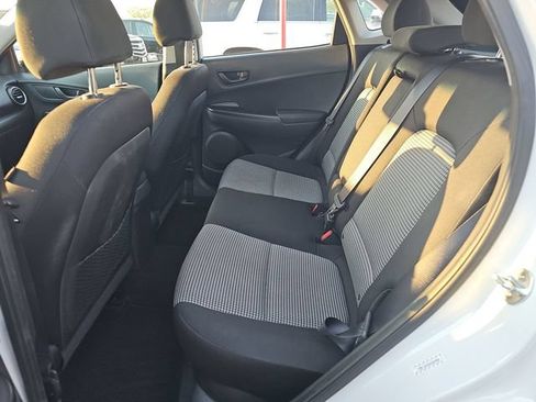 Used 2021 Hyundai Kona SE w/ Cargo Package FWD image 8